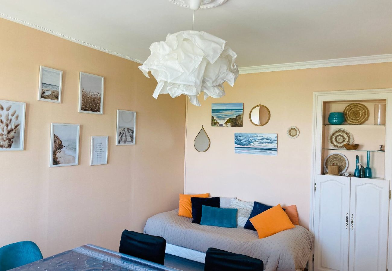 Apartment in Dieppe - PIEDS DANS L'EAU Dieppe Vue mer