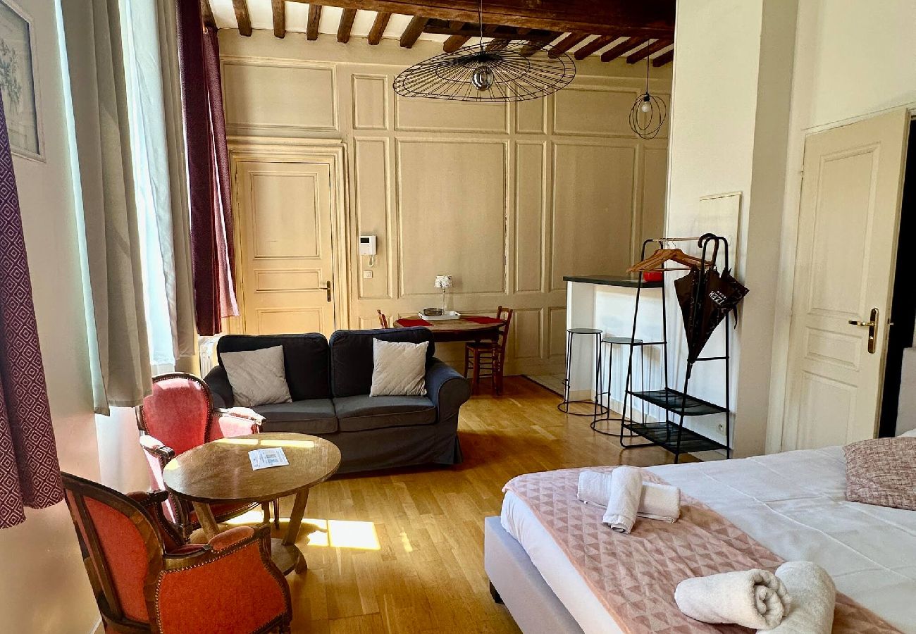 Studio in Dieppe - CHAMBRE D'EMMA Dieppe Centre ville