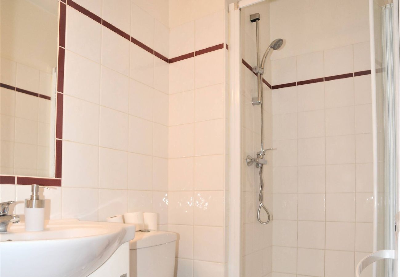 Studio in Dieppe - CHAMBRE D'EMMA Dieppe Centre ville