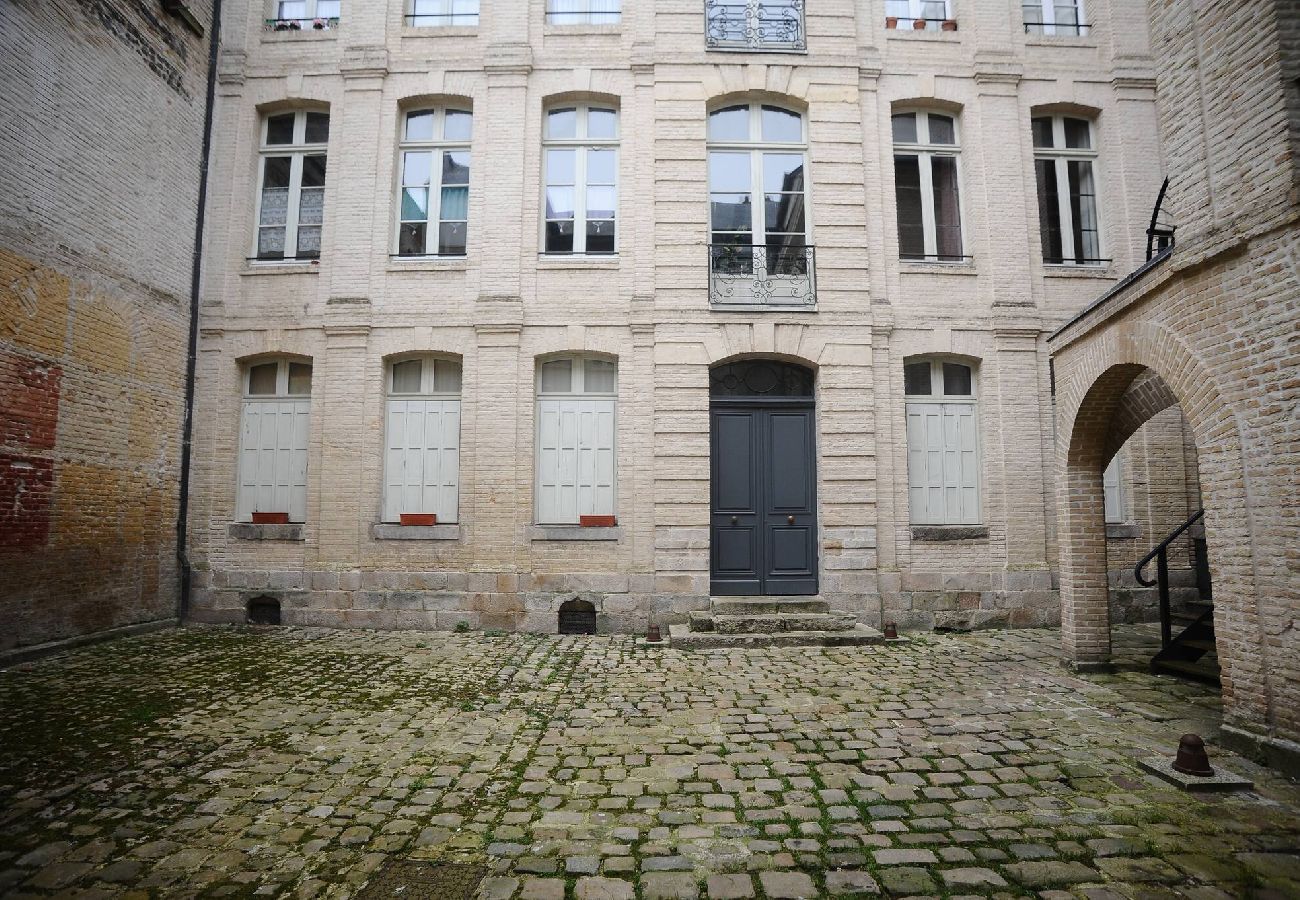 Studio in Dieppe - CHAMBRE D'EMMA Dieppe Centre ville