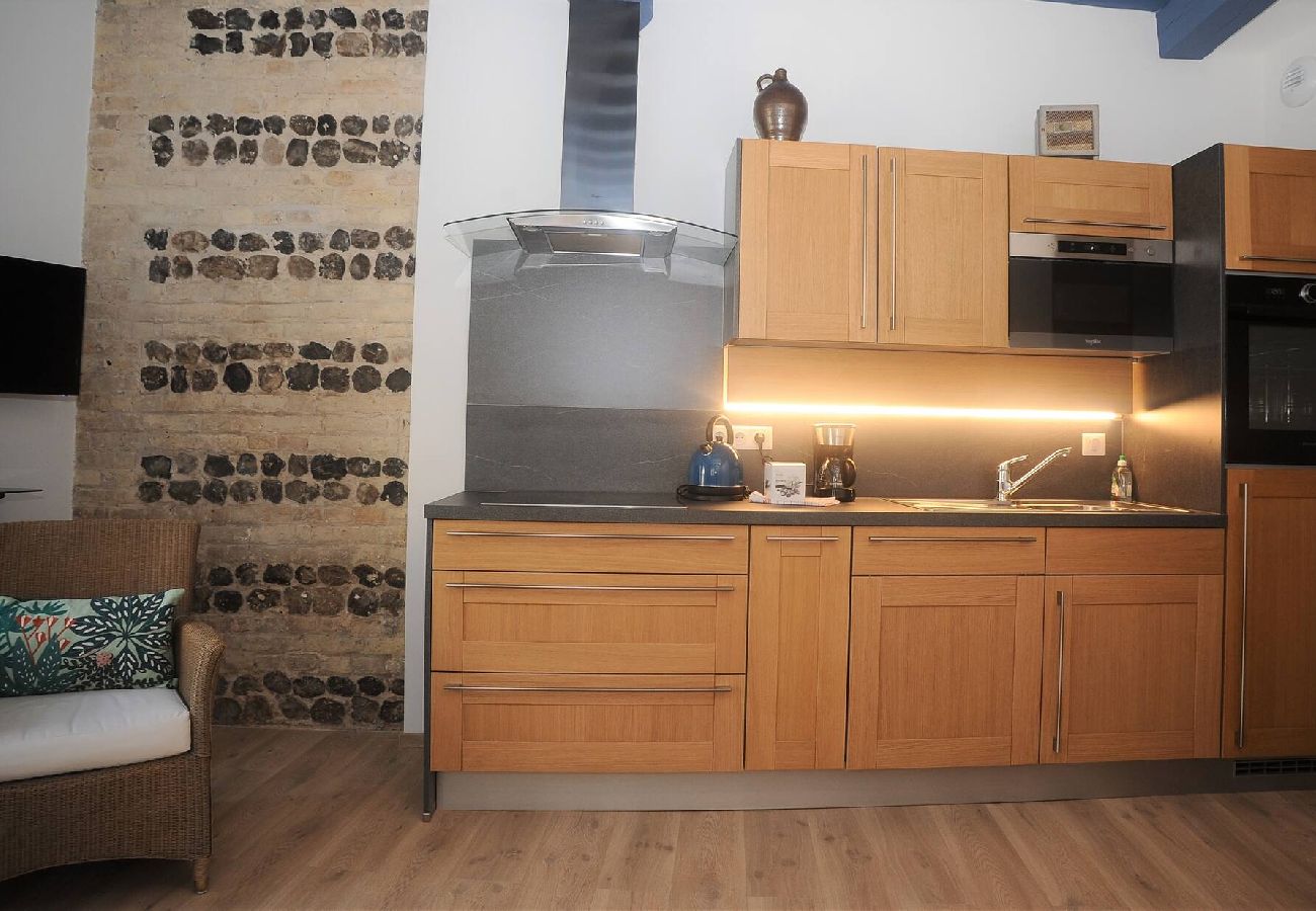 Apartment in Dieppe - COLOMBAGE BLEU Dieppe entre le port et la plage