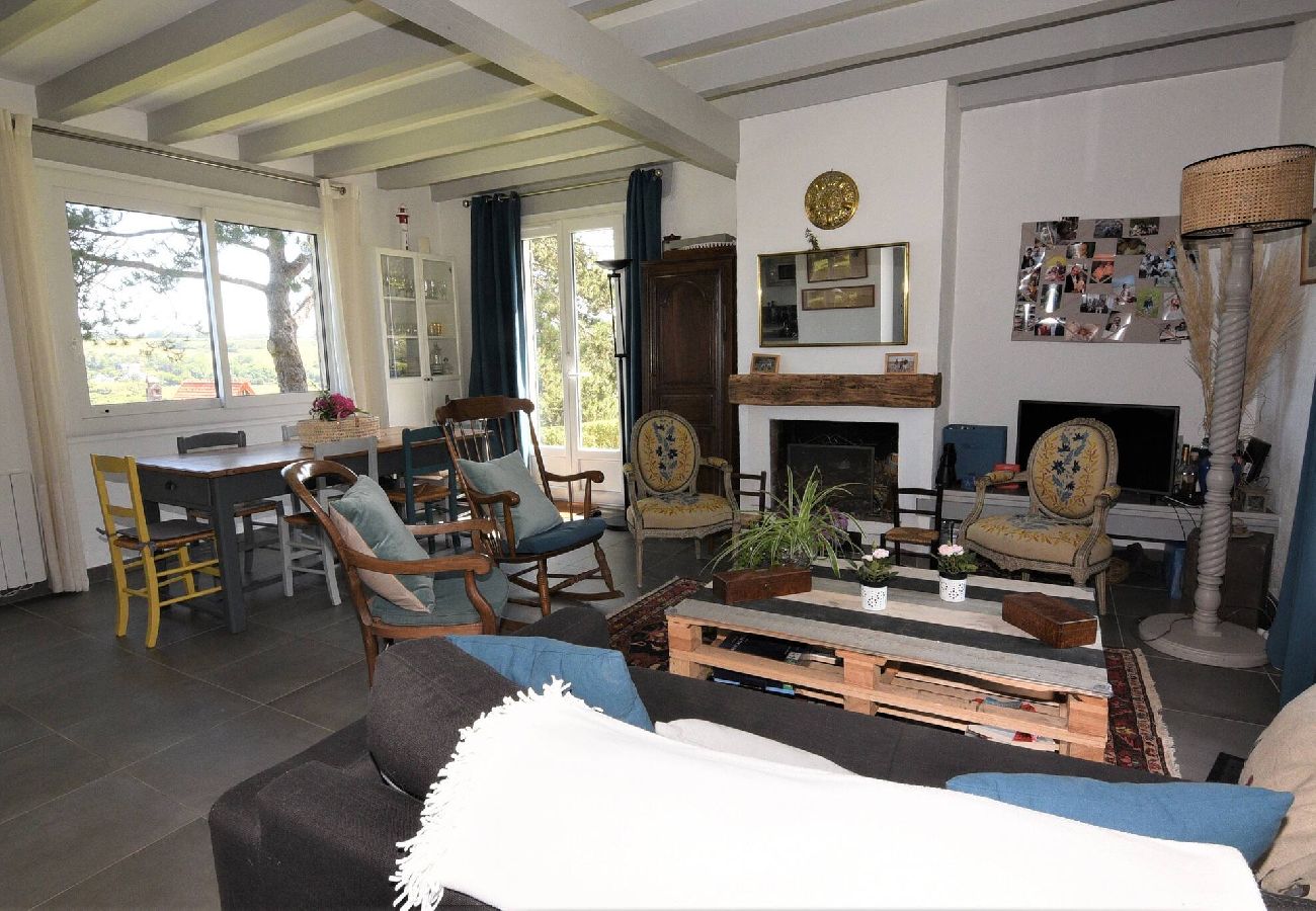 Villa in Hautot-sur-Mer - LES PINS VUE MER Pourville sur mer