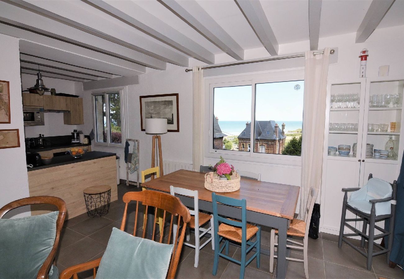 Villa in Hautot-sur-Mer - LES PINS VUE MER Pourville sur mer