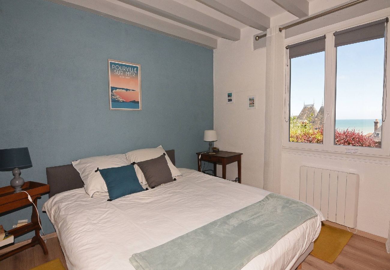 Villa in Hautot-sur-Mer - LES PINS VUE MER Pourville sur mer
