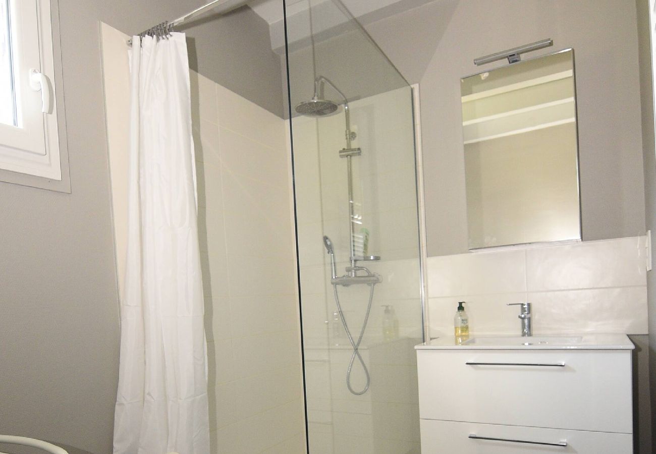 Villa in Hautot-sur-Mer - LES PINS VUE MER Pourville sur mer