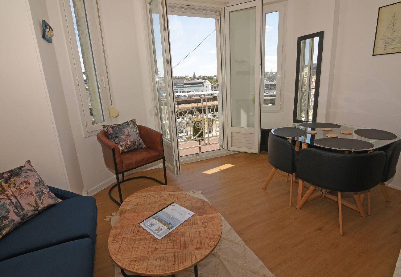 Apartment in Dieppe - ANGO Dieppe centre ville Vue Port