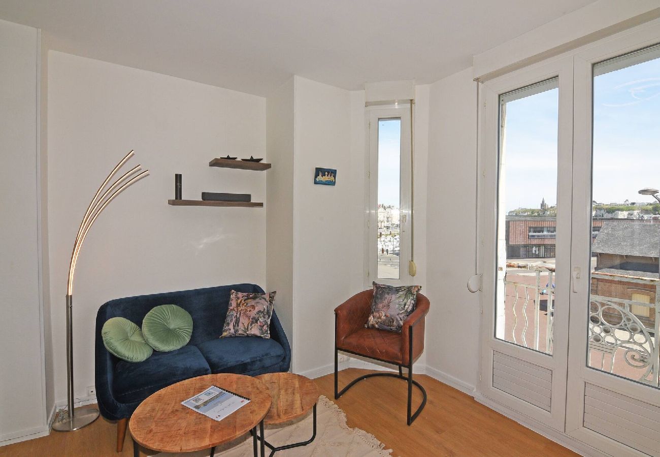 Apartment in Dieppe - ANGO Dieppe centre ville Vue Port