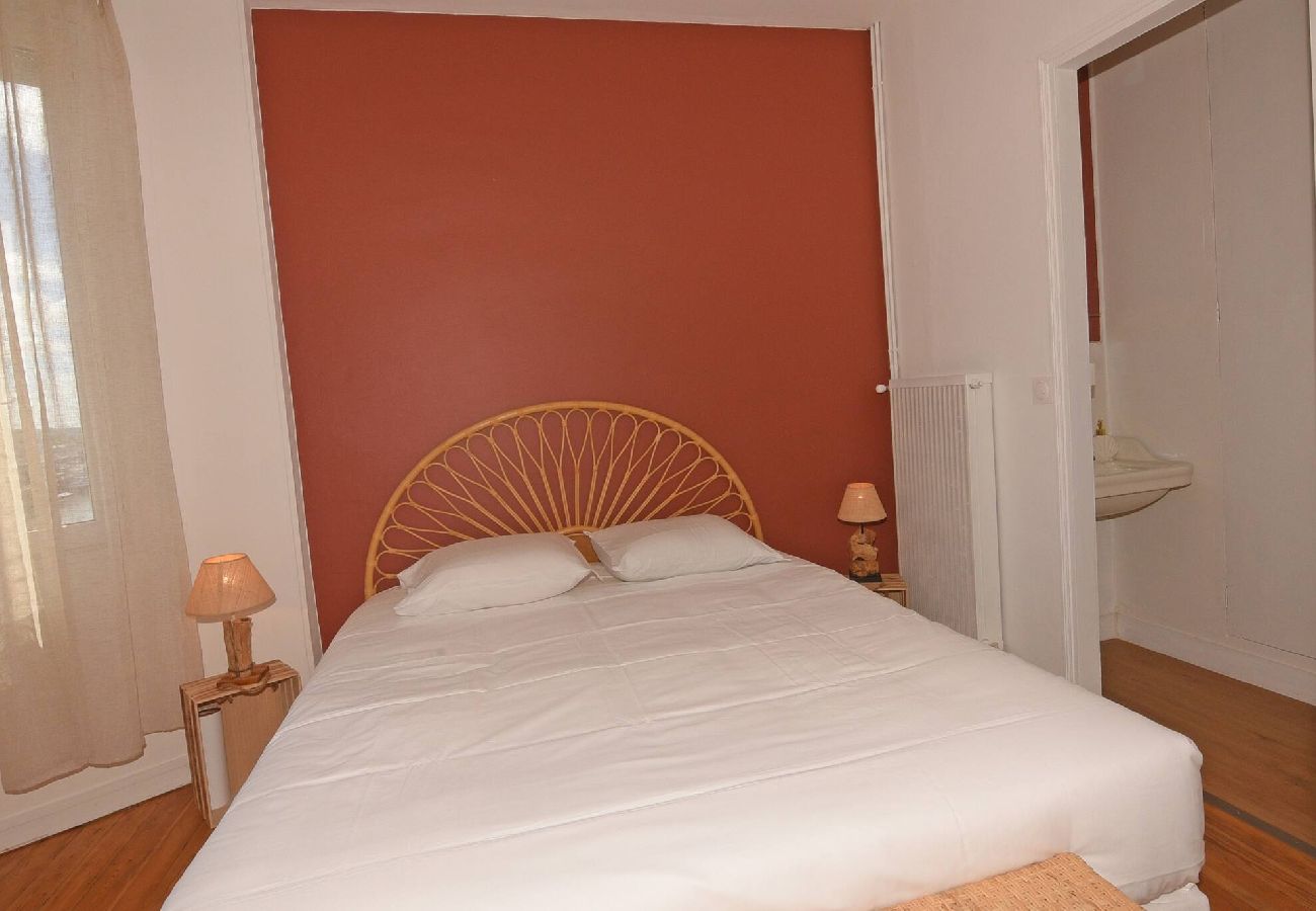 Apartment in Dieppe - ANGO Dieppe centre ville Vue Port