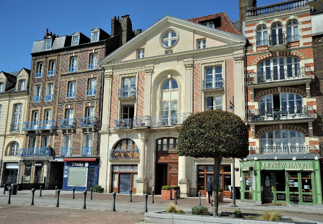Apartment in Dieppe - ANVERS Dieppe Vue port de plaisance