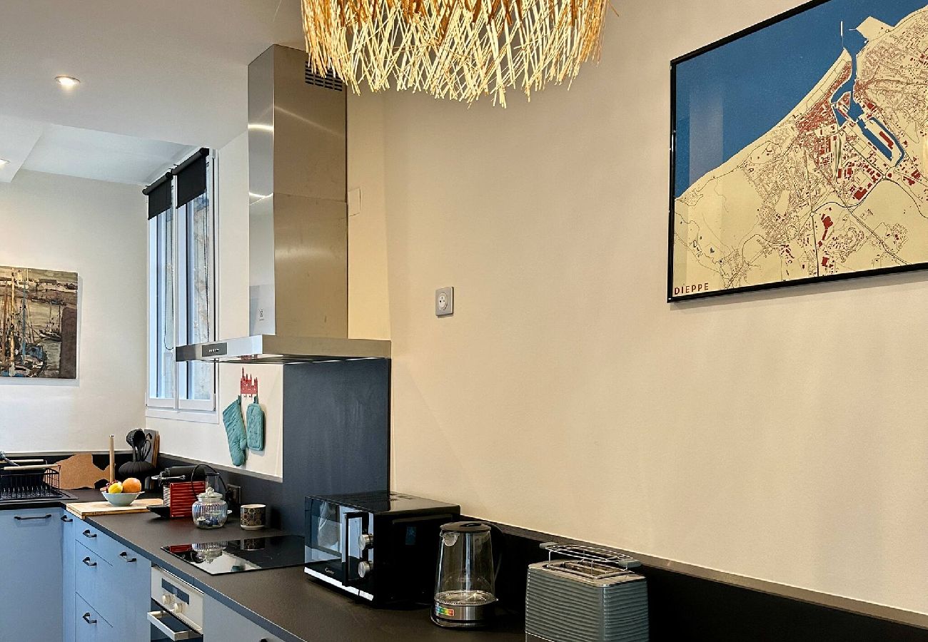 Apartment in Dieppe - GAMBETTA Dieppe Vue et proche centre ville