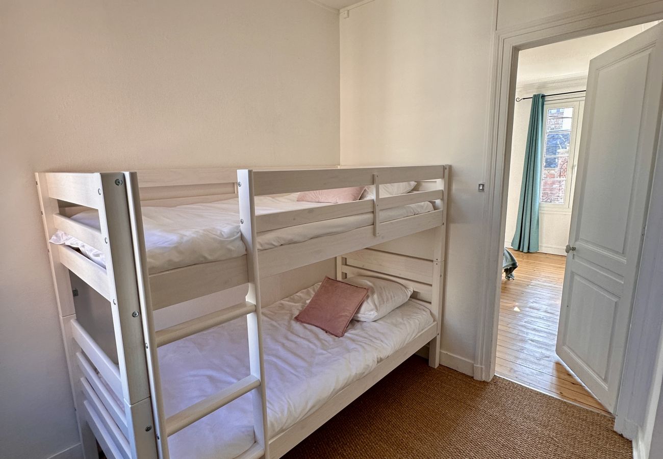 Apartment in Dieppe - PASSAGE NORMAND. BAIL 1 À 10 MOIS