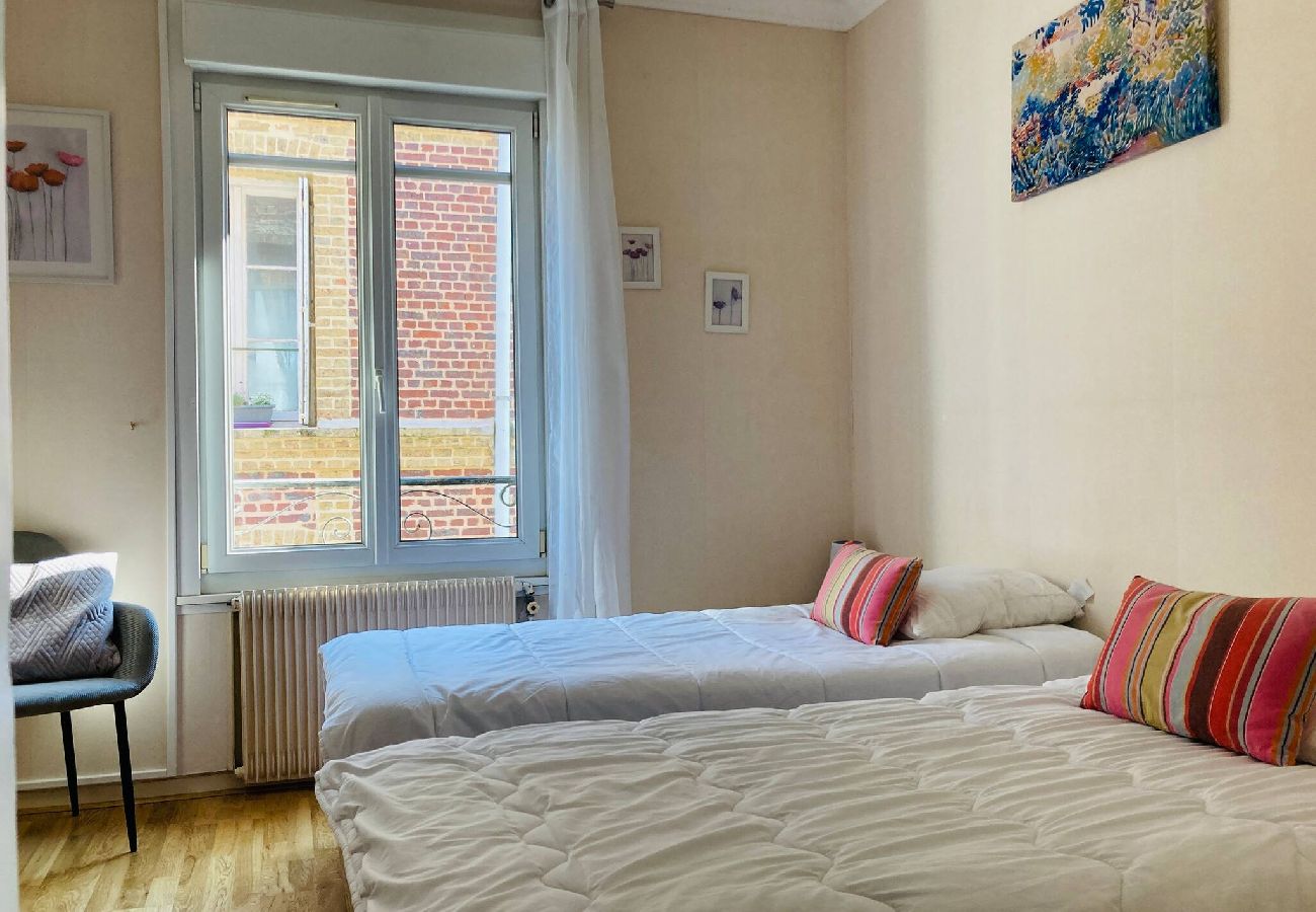 Appartement à Dieppe - PIEDS DANS L'EAU Dieppe Vue mer