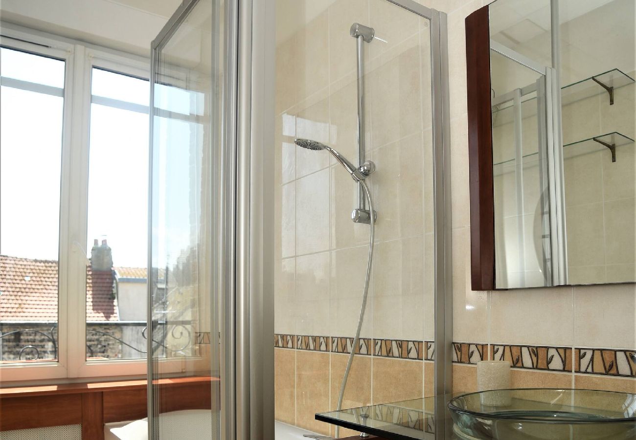 Appartement à Dieppe - PIEDS DANS L'EAU Dieppe Vue mer