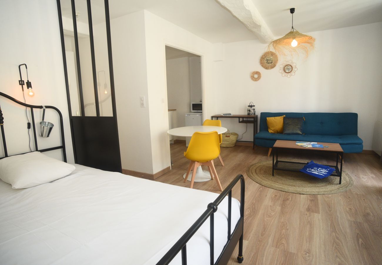 Studio à Dieppe - LOU LA CHALOUPE centre ville rue piétonne