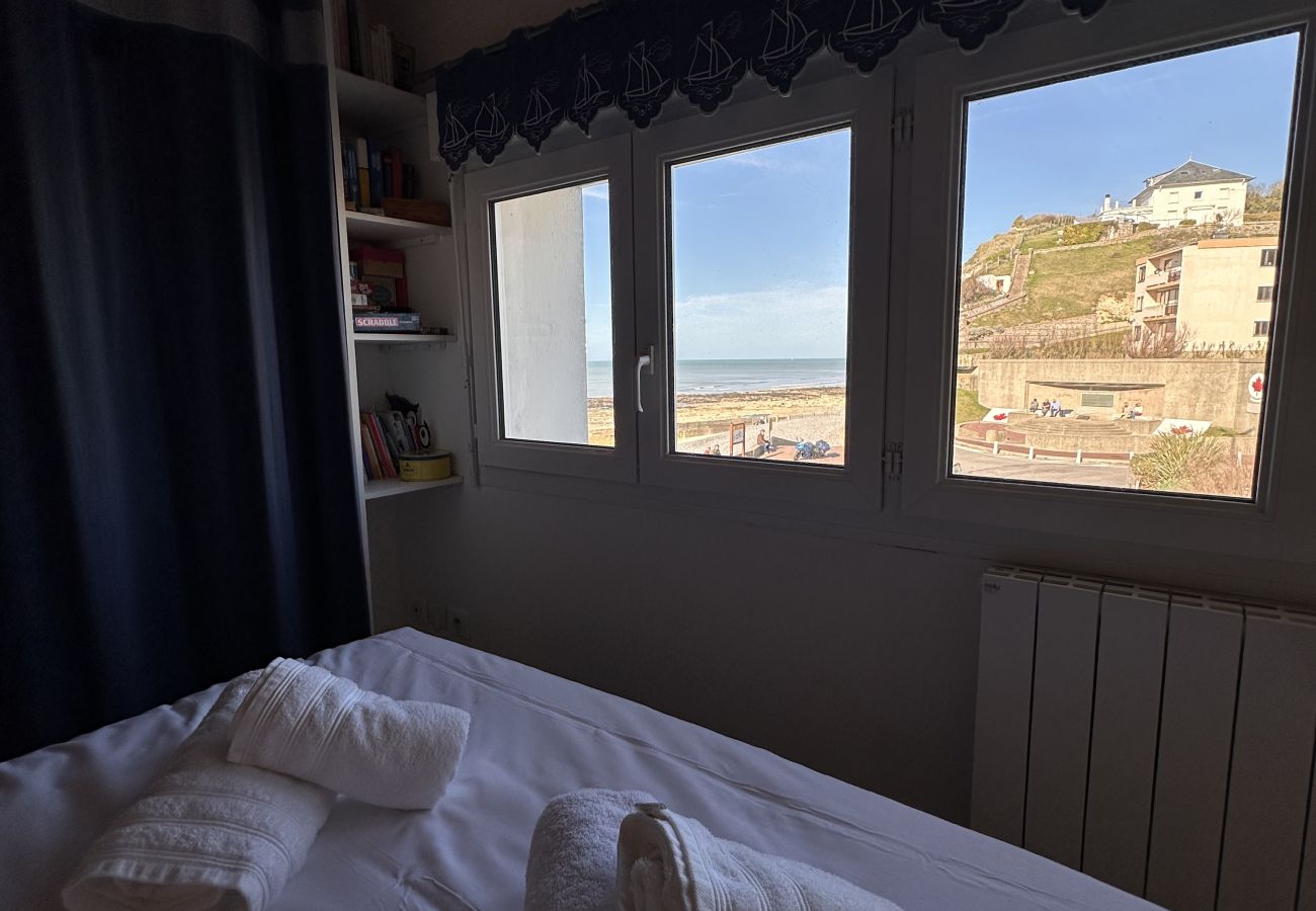 Appartement à Neuville-lès-Dieppe - VUE MER EXCEPTIONNELLE – accès plage de Puys