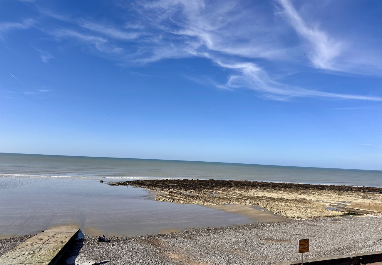 Appartement à Neuville-lès-Dieppe - VUE MER EXCEPTIONNELLE – accès plage de Puys