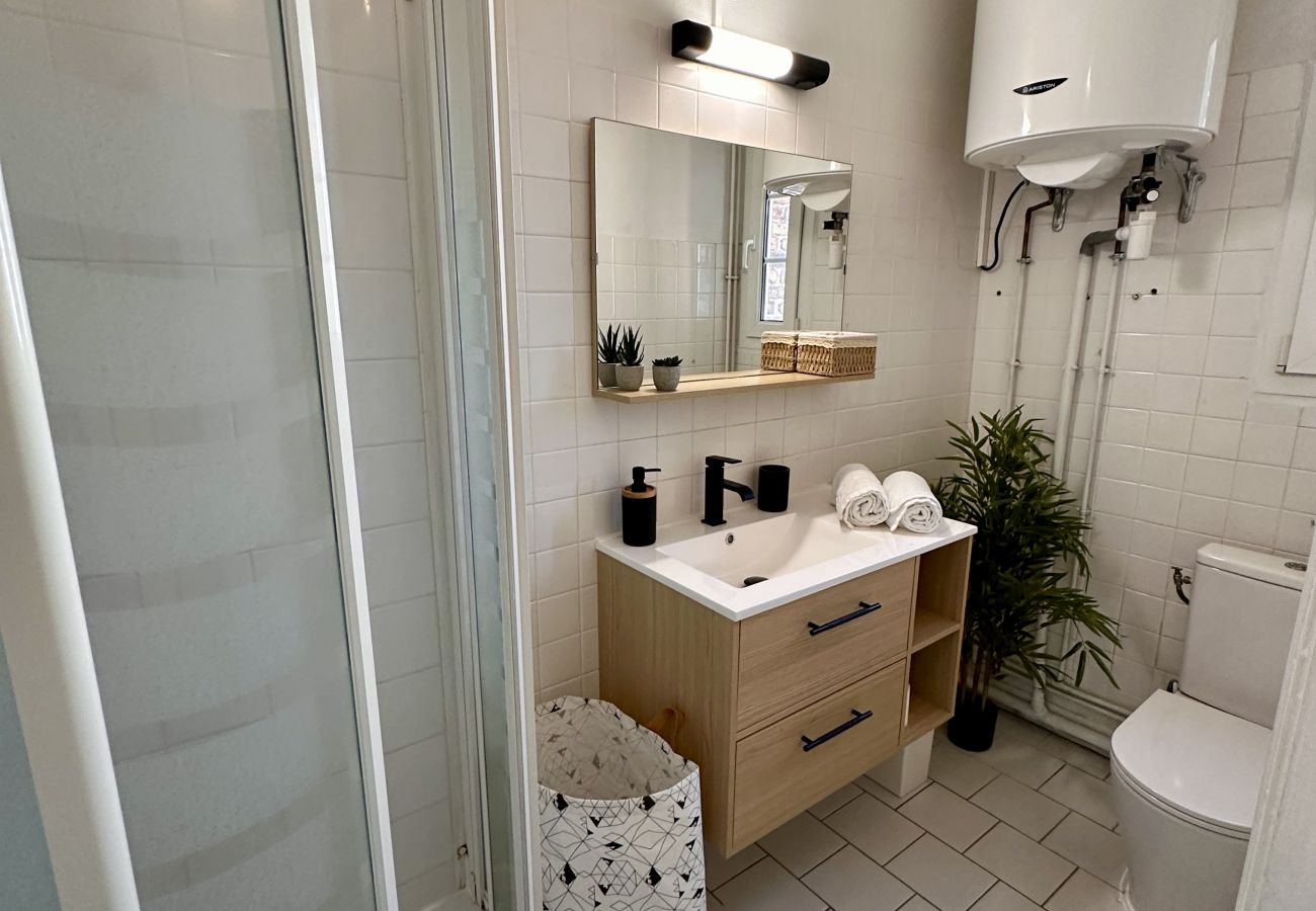 Appartement à Dieppe - PASSAGE NORMAND. BAIL 1 À 10 MOIS